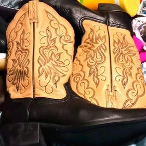 Ariat boots 6.5 B